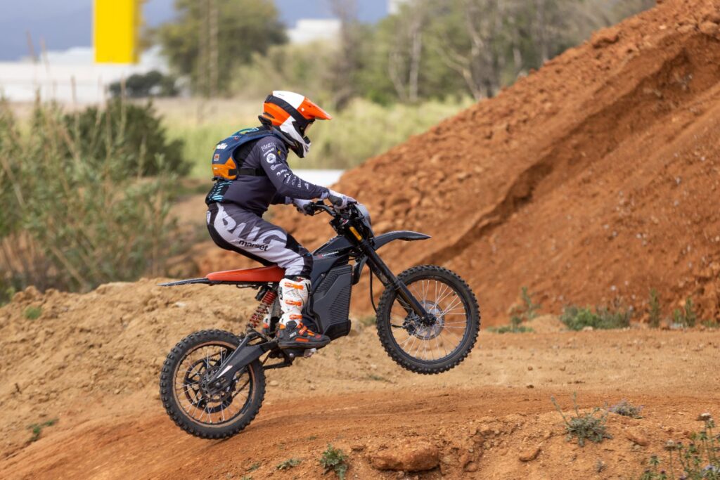 Horwin HT5